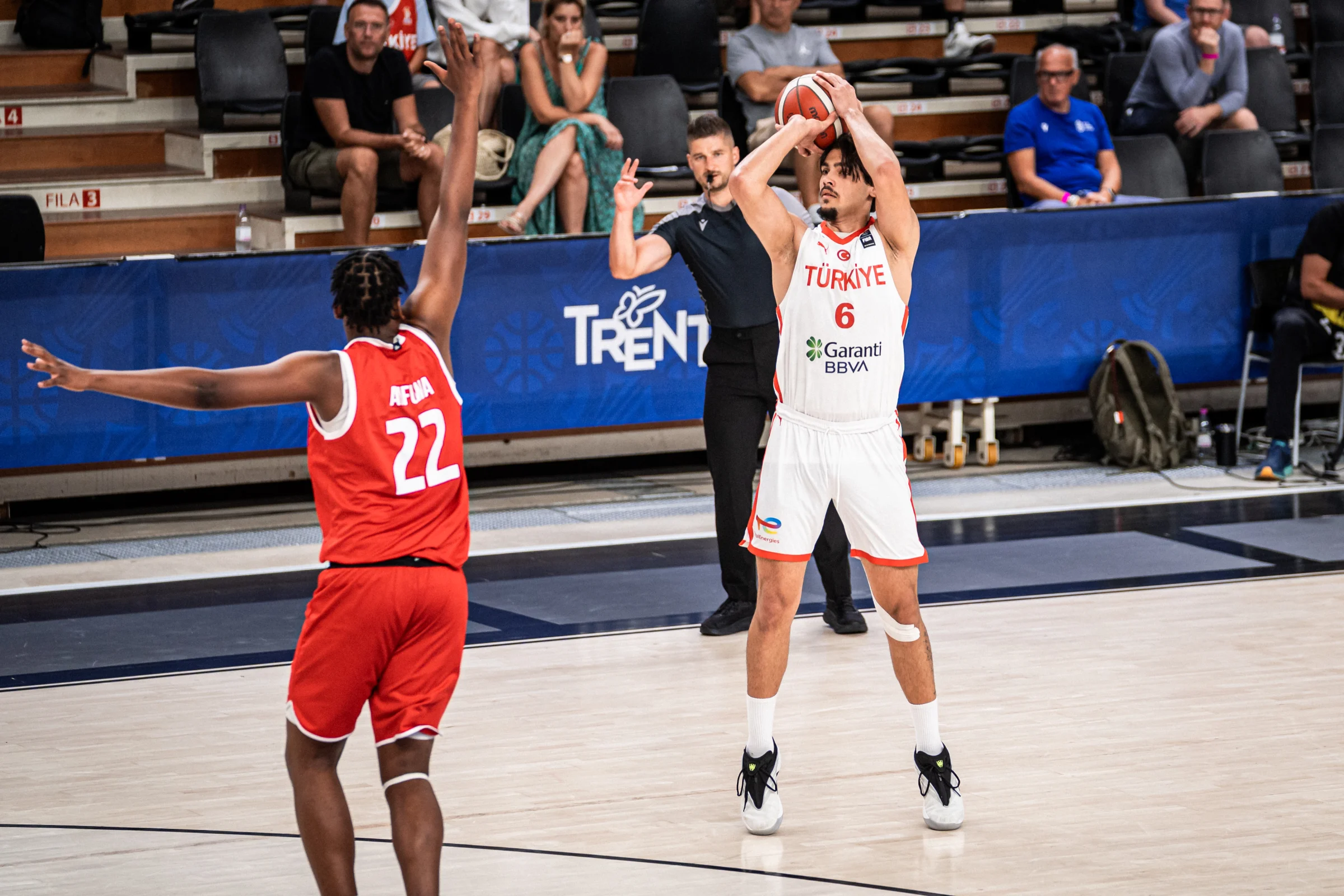 Ay-yıldızlılar U18 Avrupa Şampiyonası’nda çeyrek finale yükseldi